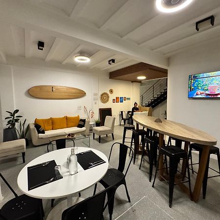 Coral Inn Thulusdhoo Bagian luar foto