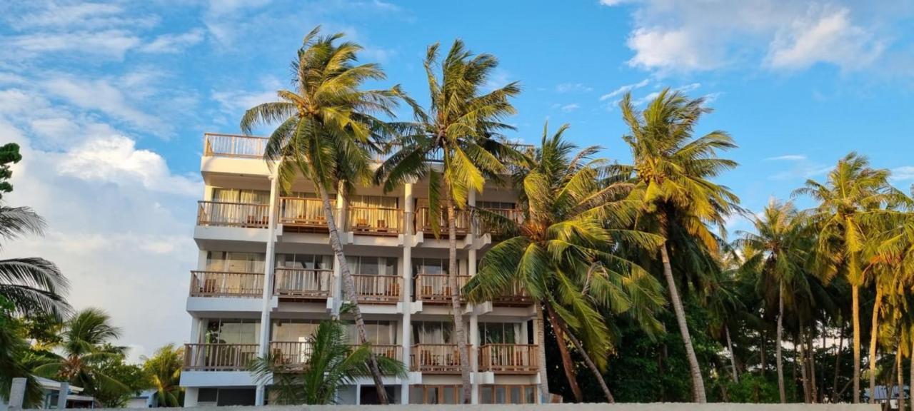 Coral Inn Thulusdhoo Bagian luar foto