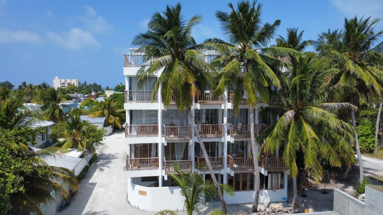 Coral Inn Thulusdhoo Bagian luar foto