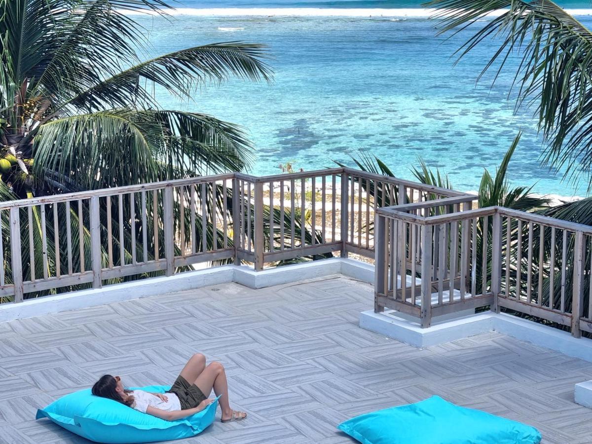 Coral Inn Thulusdhoo Bagian luar foto