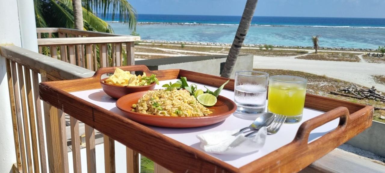Coral Inn Thulusdhoo Bagian luar foto