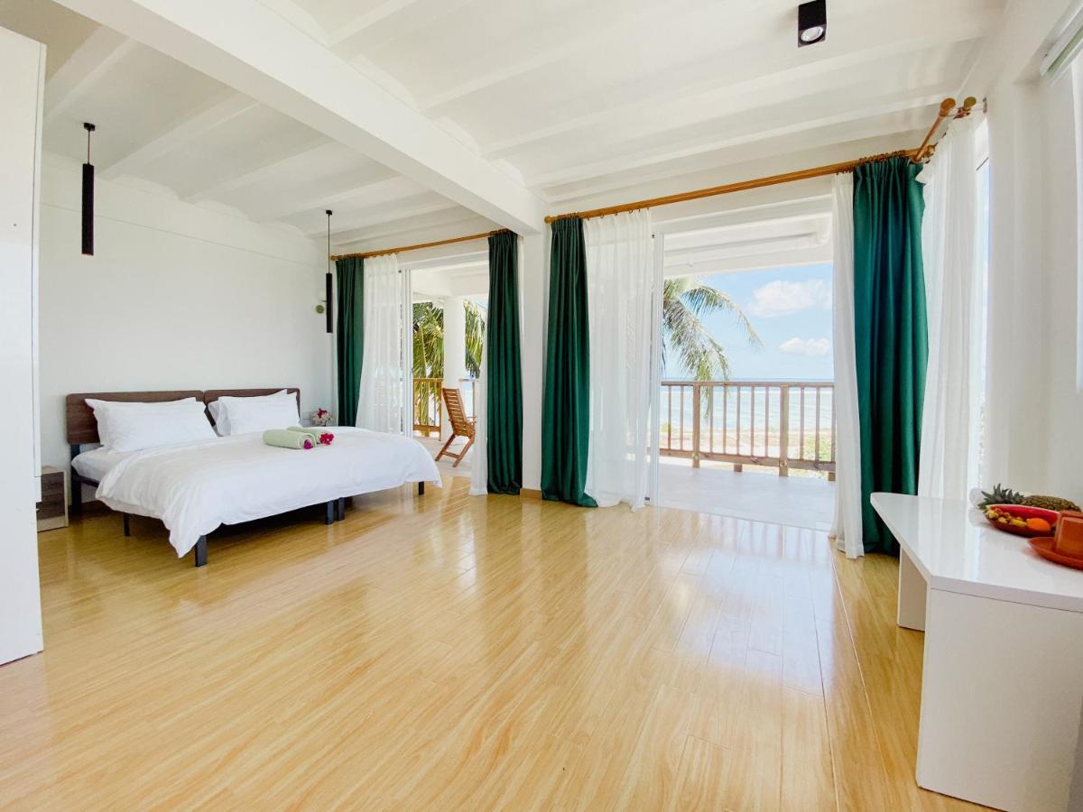 Coral Inn Thulusdhoo Bagian luar foto