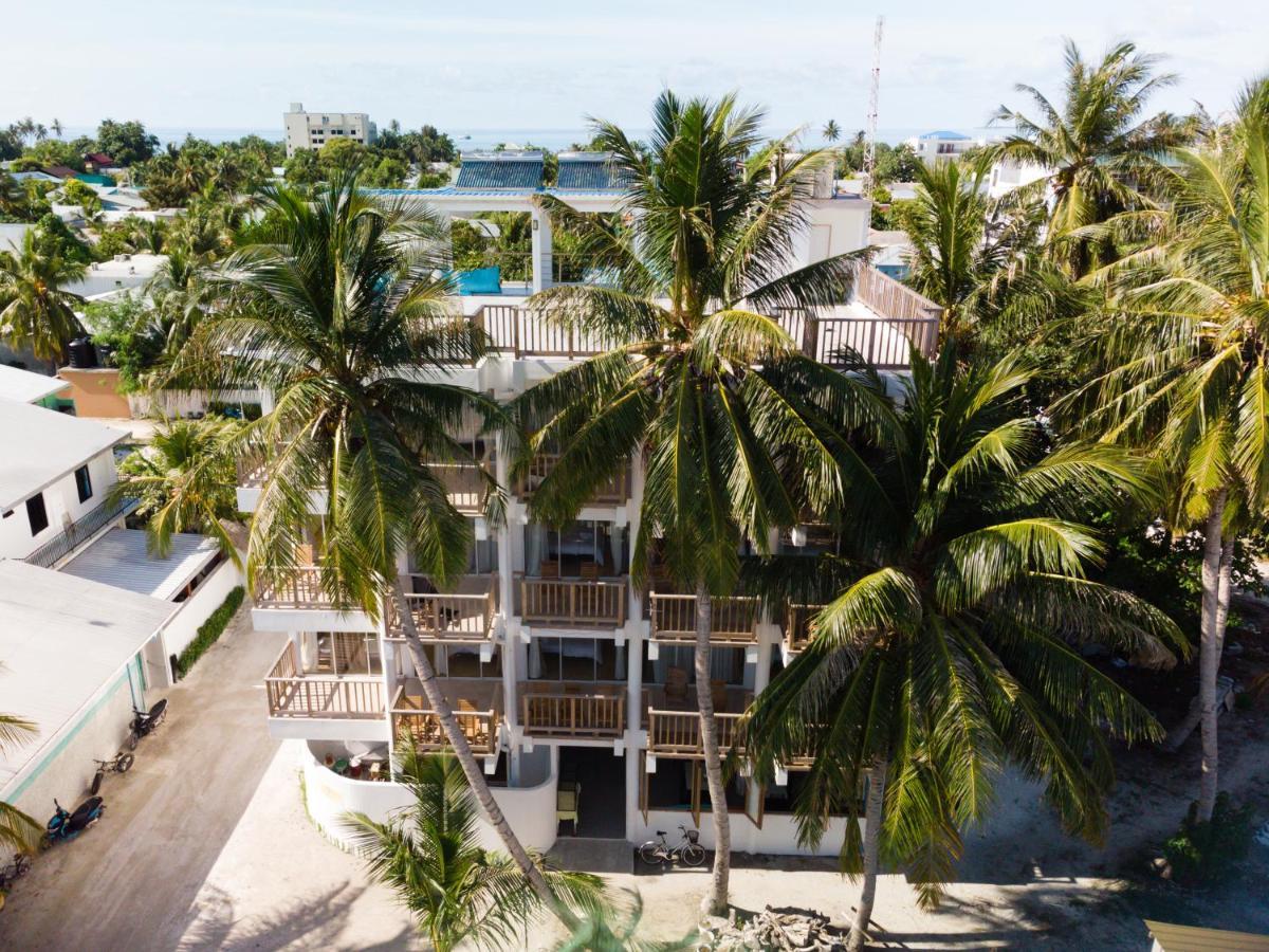 Coral Inn Thulusdhoo Bagian luar foto