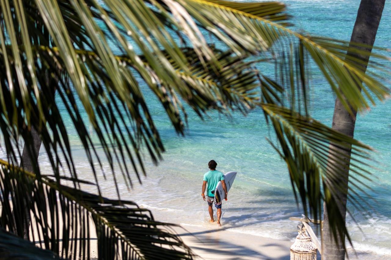 Coral Inn Thulusdhoo Bagian luar foto