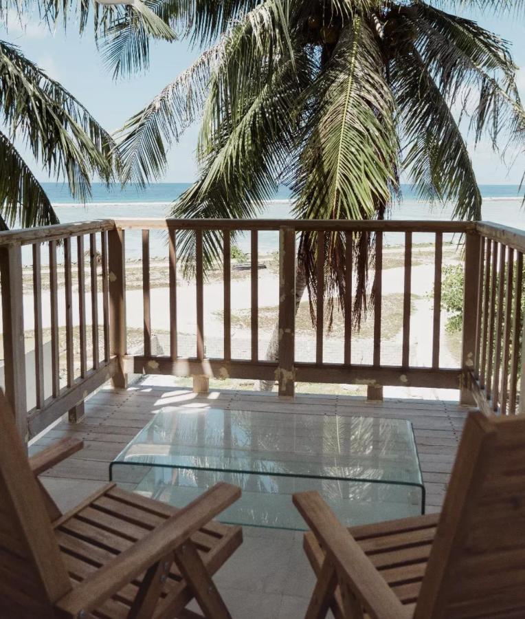 Coral Inn Thulusdhoo Bagian luar foto